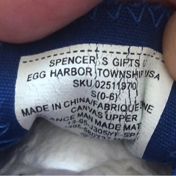 Superman Newborn Booties. Superman Logo w/Cape Detail. Soft Sole. SZ 0-6 Months. - Picture 9 of 10